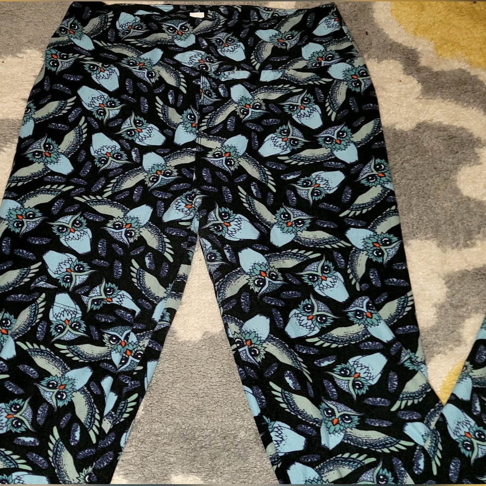 Lularoe leggings hard to find blue owls one size EUC